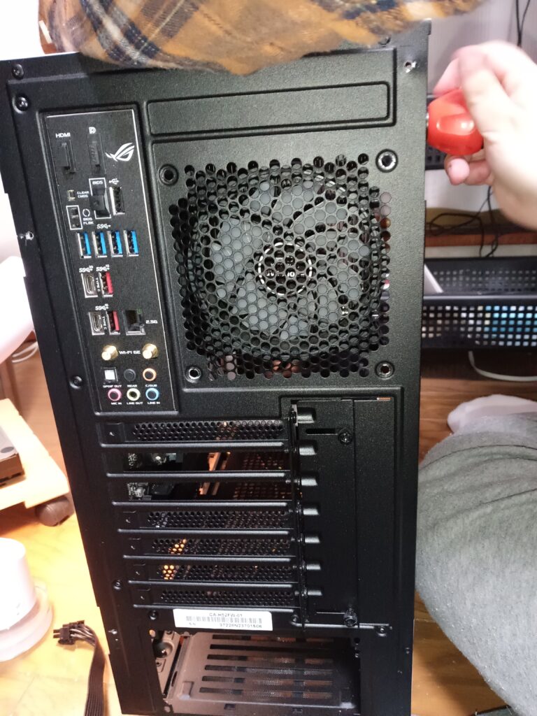 息子用デスクトップをばらすの図　