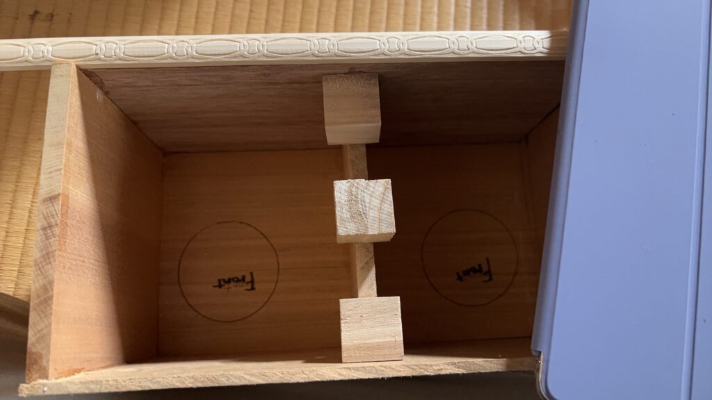 ステレオドックスピーカーの内部