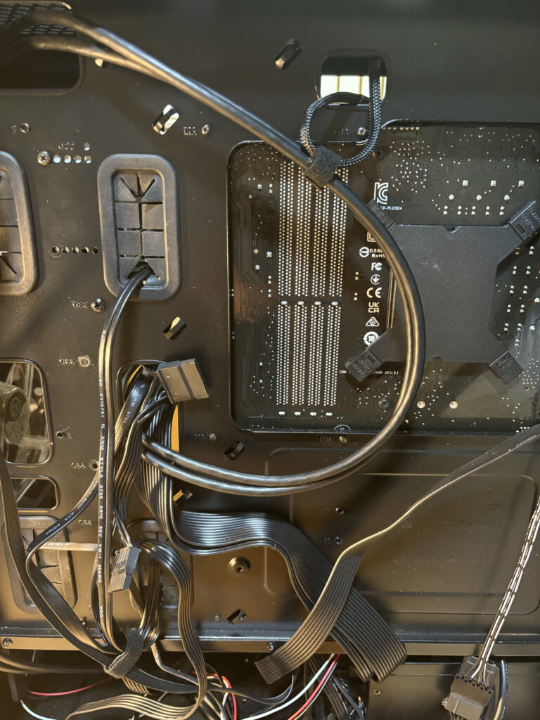 何度やってもなれない裏配線