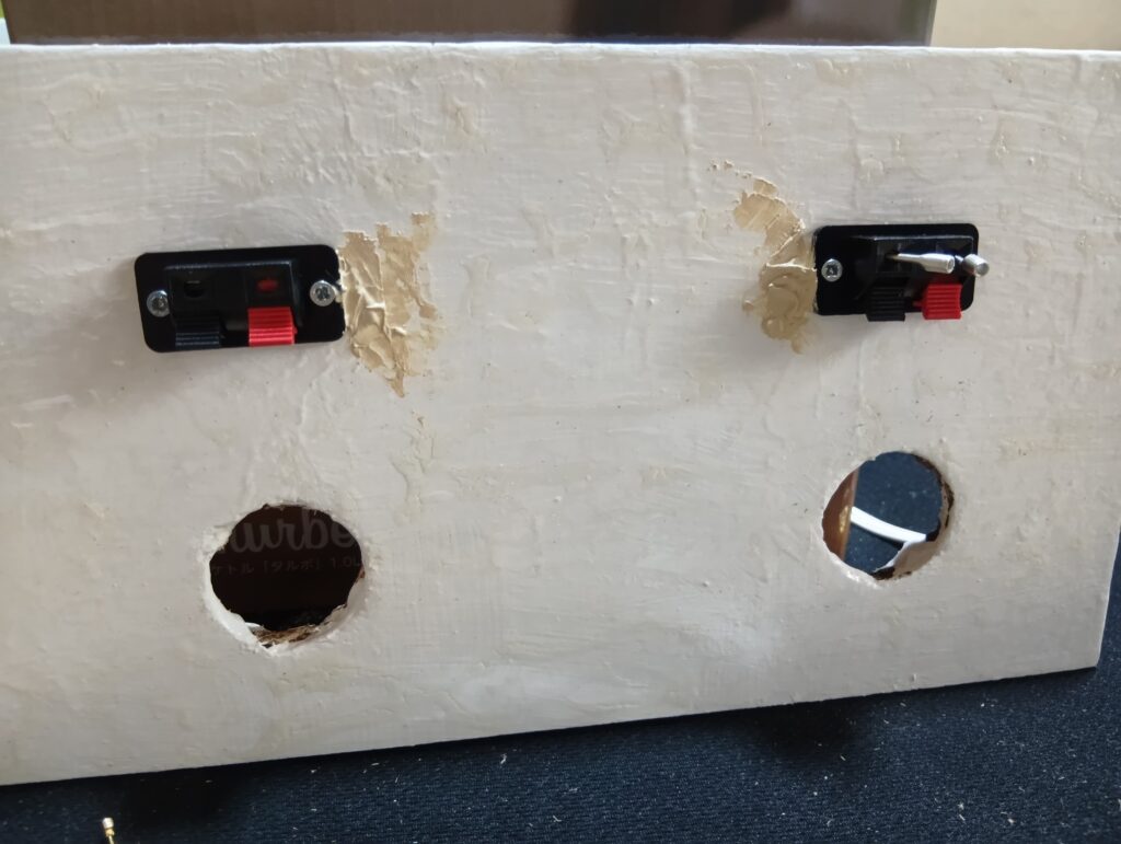 自作ドックスピーカーに背面ターミナルをつけたところ